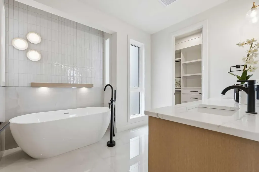 2521 19a Street SW Calgary AB T2T 4Z1