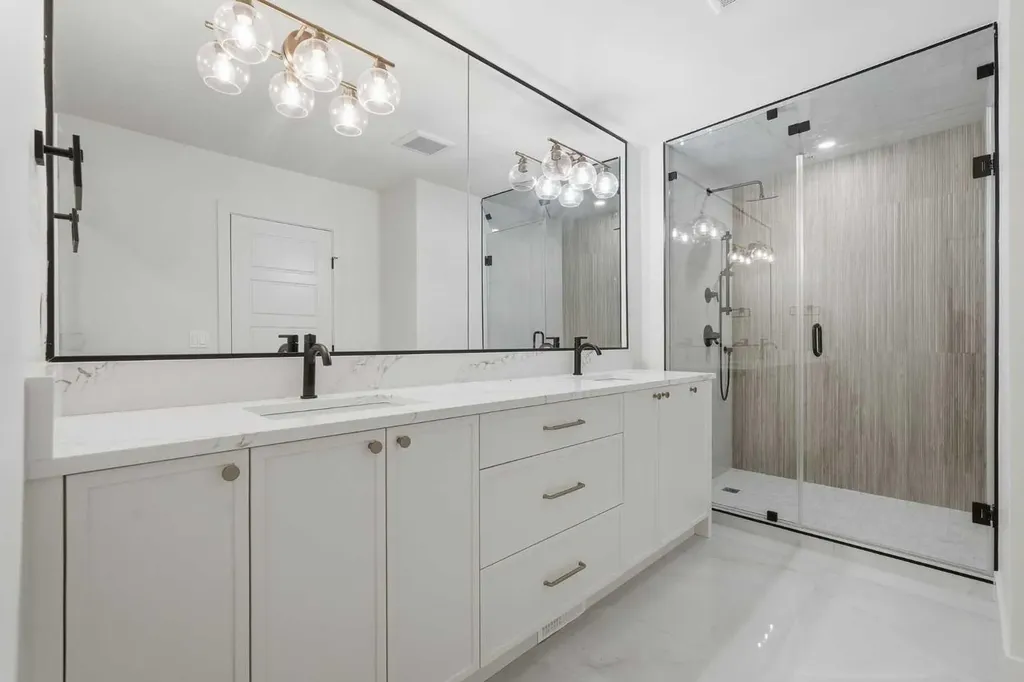 2521 19a Street SW Calgary AB T2T 4Z1