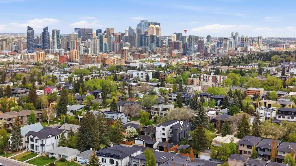 2521 19a Street SW Calgary AB T2T 4Z1