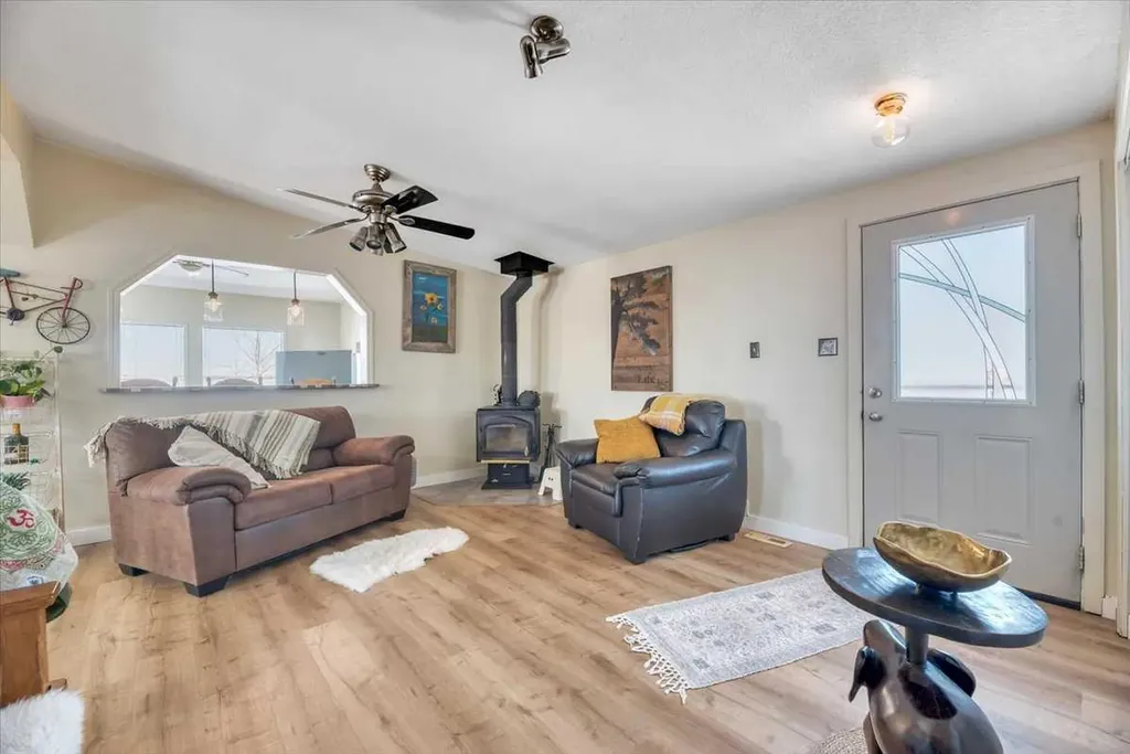 233076 Range Road 245 Rural Wheatland County AB T1P 1J6