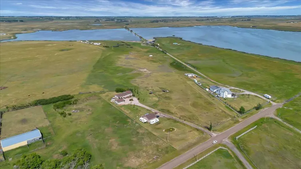233076 Range Road 245 Rural Wheatland County AB T1P 1J6