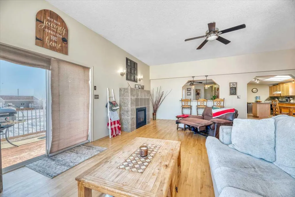 233076 Range Road 245 Rural Wheatland County AB T1P 1J6