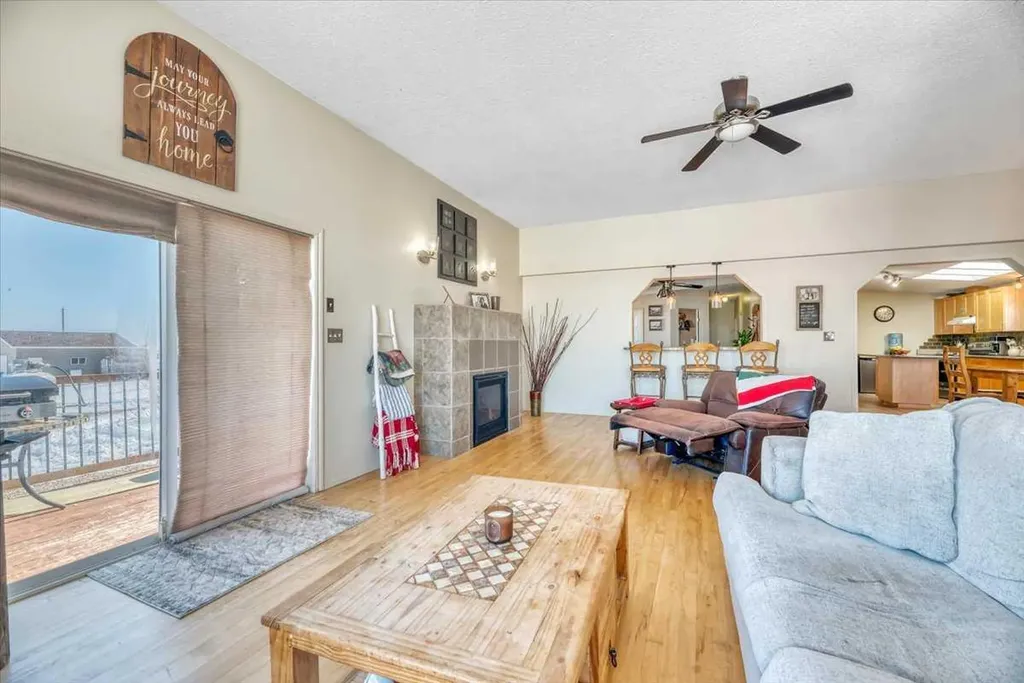 233076 Range Road 245 Rural Wheatland County AB T1P 1J6