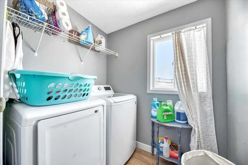 233076 Range Road 245 Rural Wheatland County AB T1P 1J6