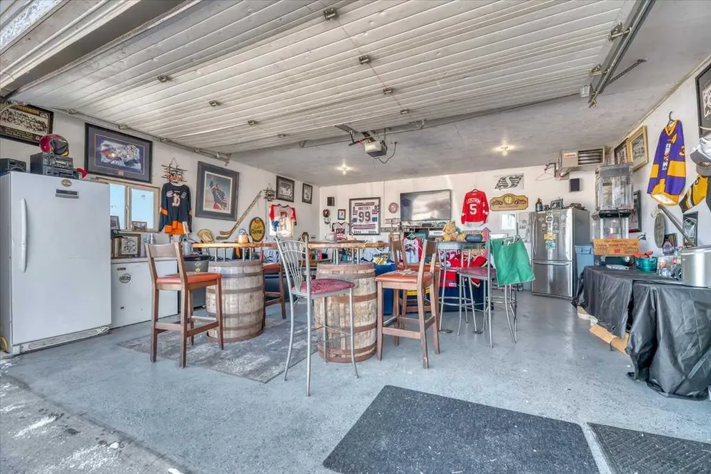 233076 Range Road 245 Rural Wheatland County AB T1P 1J6
