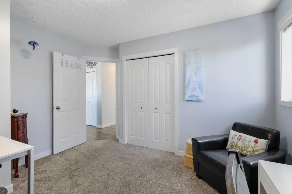 405 Highwood Village Place NW High River AB T1V 1W1