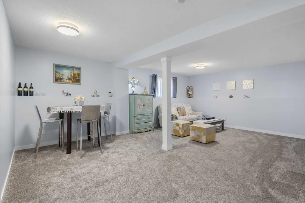 405 Highwood Village Place NW High River AB T1V 1W1