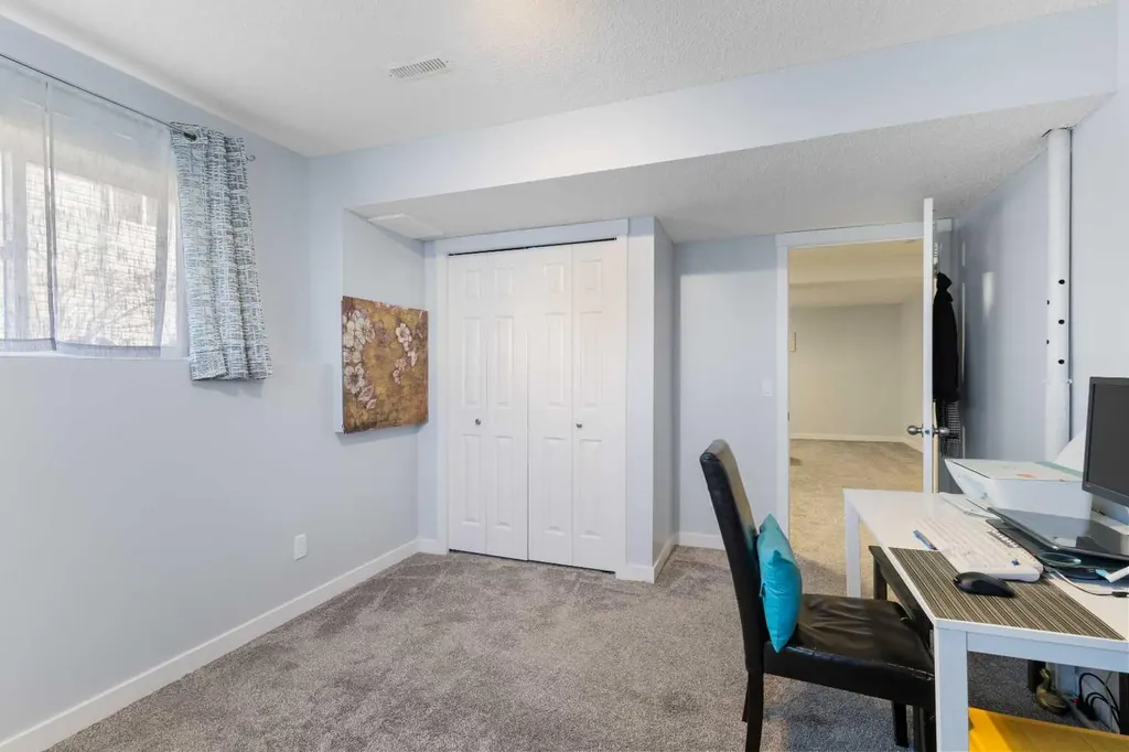 405 Highwood Village Place NW High River AB T1V 1W1