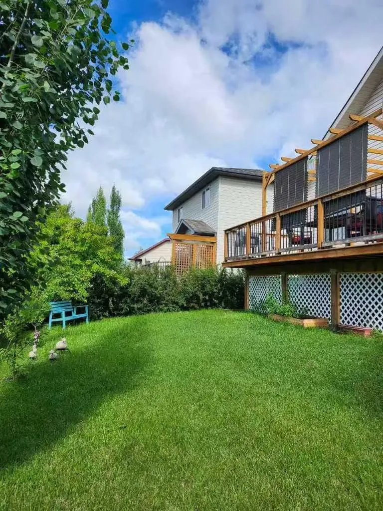 405 Highwood Village Place NW High River AB T1V 1W1