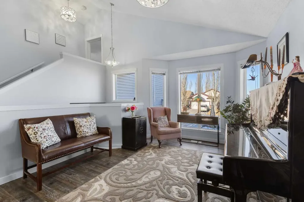 405 Highwood Village Place NW High River AB T1V 1W1