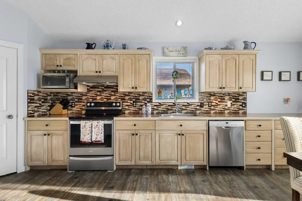 405 Highwood Village Place NW High River AB T1V 1W1