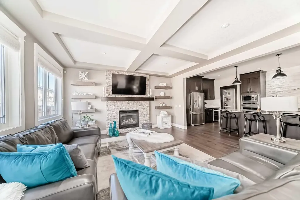 120 Kinniburgh Circle Chestermere AB T1X 0P8