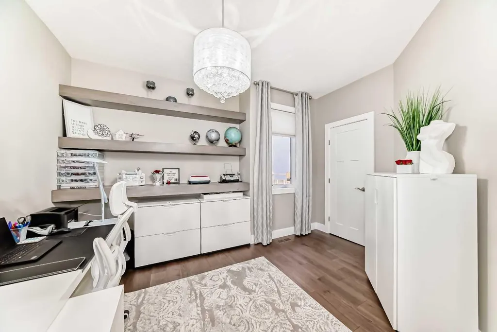 120 Kinniburgh Circle Chestermere AB T1X 0P8