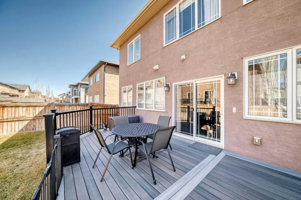 120 Kinniburgh Circle Chestermere AB T1X 0P8