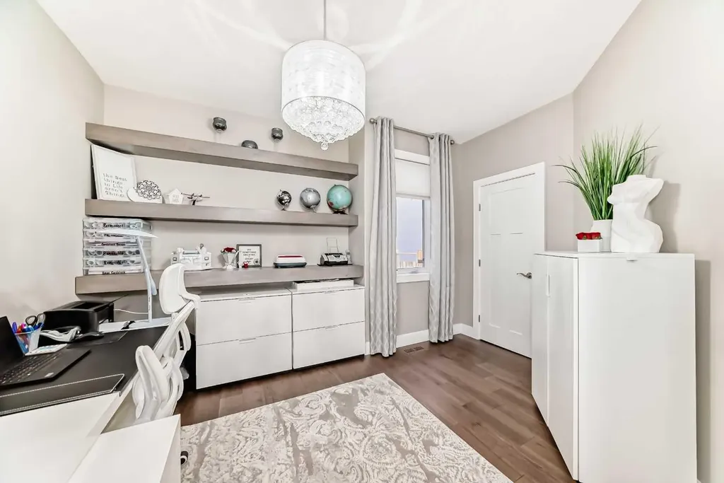 120 Kinniburgh Circle Chestermere AB T1X 0P8