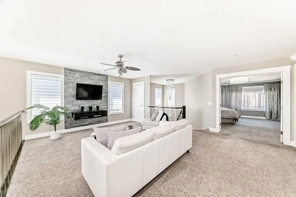 120 Kinniburgh Circle Chestermere AB T1X 0P8