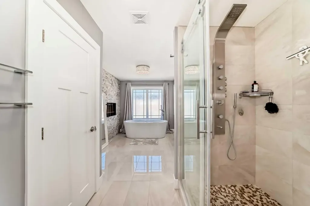 120 Kinniburgh Circle Chestermere AB T1X 0P8