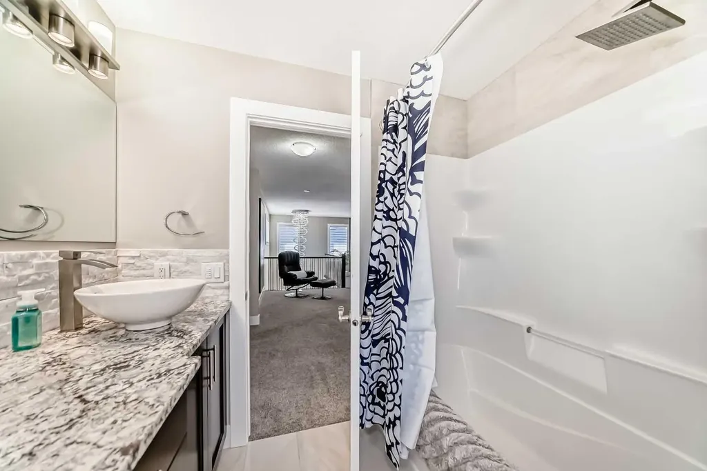 120 Kinniburgh Circle Chestermere AB T1X 0P8