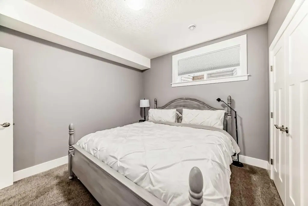 120 Kinniburgh Circle Chestermere AB T1X 0P8