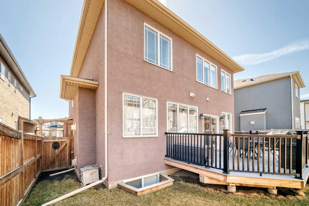 120 Kinniburgh Circle Chestermere AB T1X 0P8