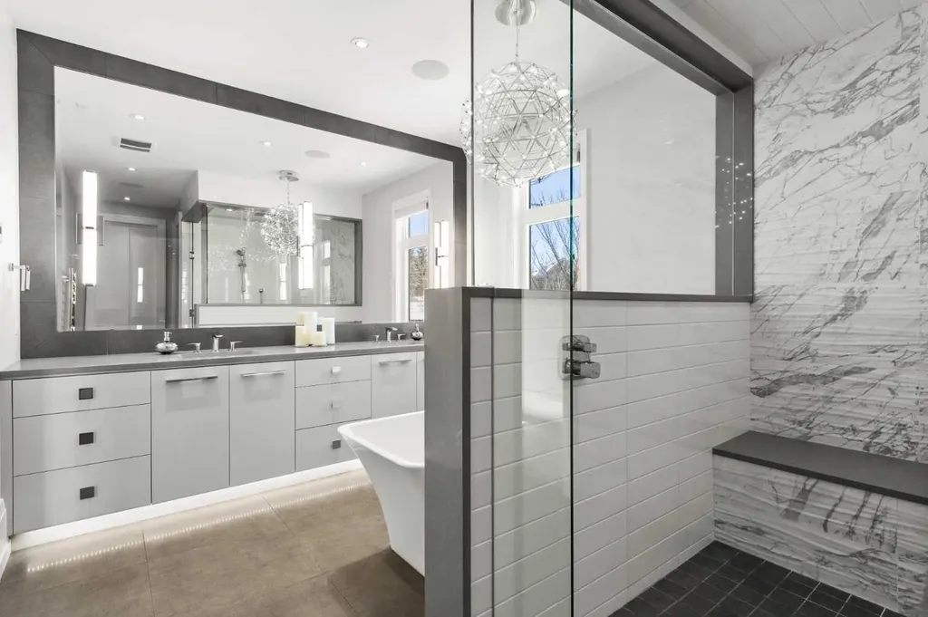 34 Elveden Heights SW Calgary AB T3H 0L1
