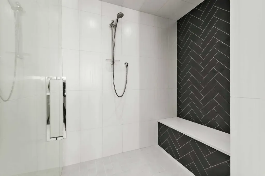 34 Elveden Heights SW Calgary AB T3H 0L1