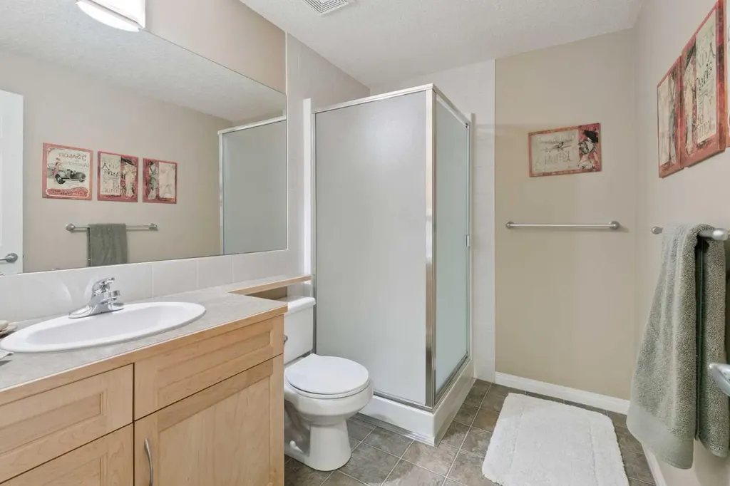 202 Tusslewood Terrace NW Calgary AB T3L 2W5
