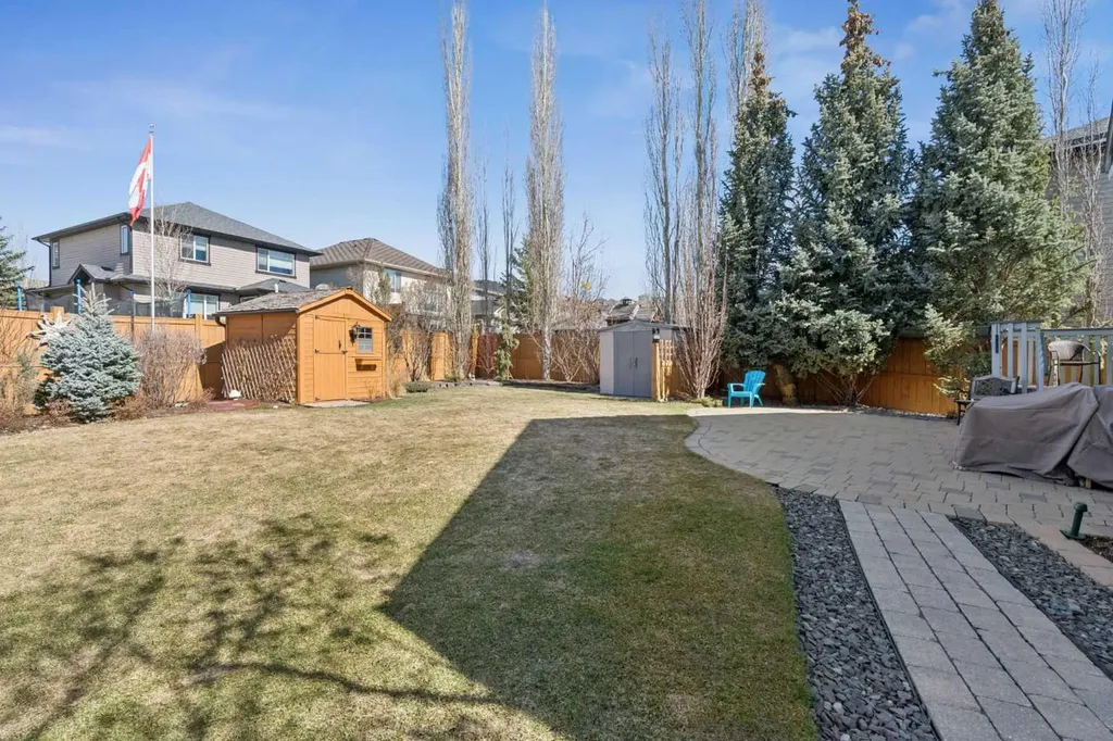 202 Tusslewood Terrace NW Calgary AB T3L 2W5