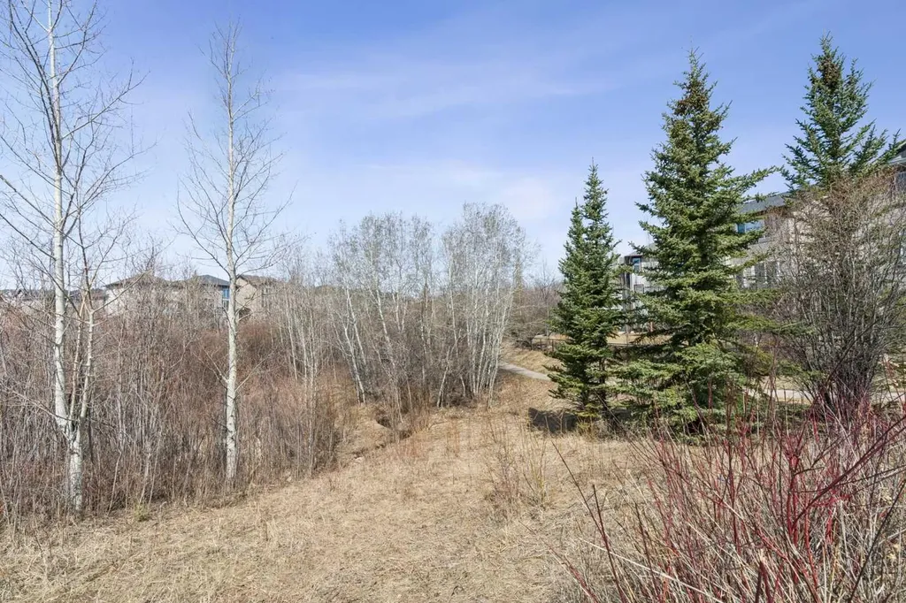 202 Tusslewood Terrace NW Calgary AB T3L 2W5