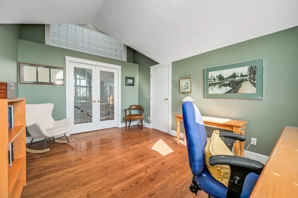 3650 2 Street SW Calgary AB T2S1T8