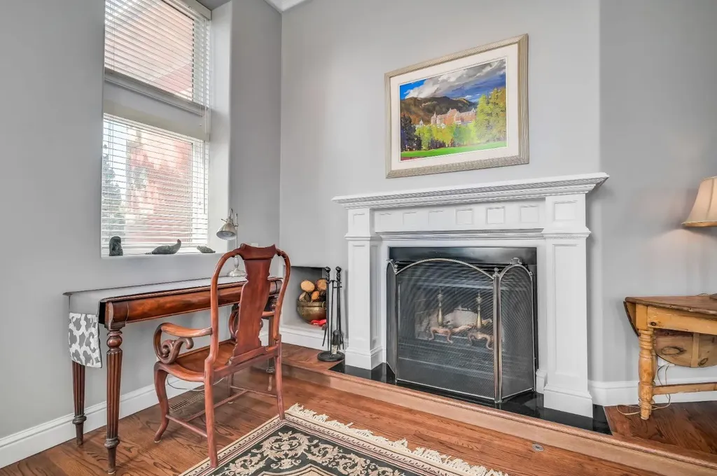 3650 2 Street SW Calgary AB T2S1T8