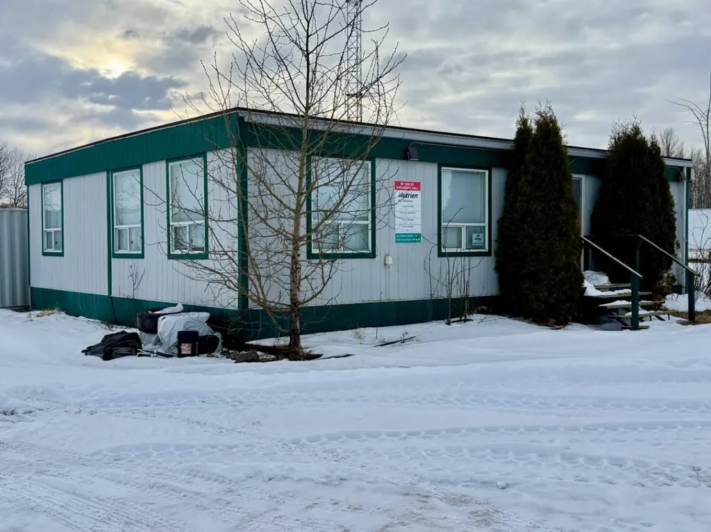 255048 Township Road 424 Rural Ponoka County AB T4J1R6