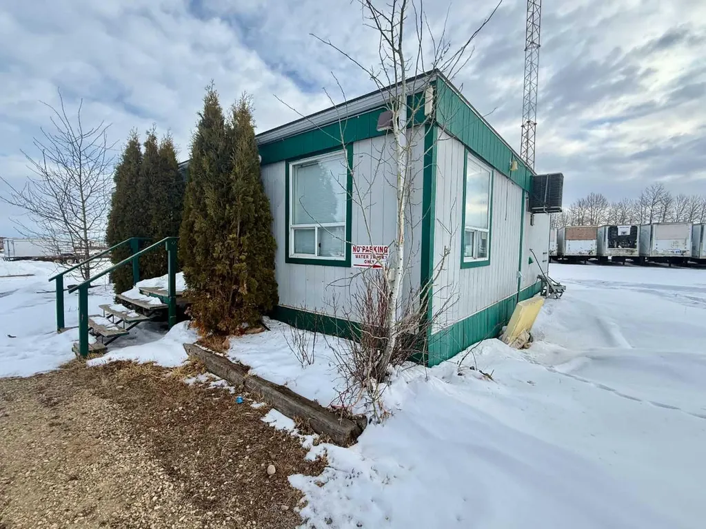 255048 Township Road 424 Rural Ponoka County AB T4J1R6
