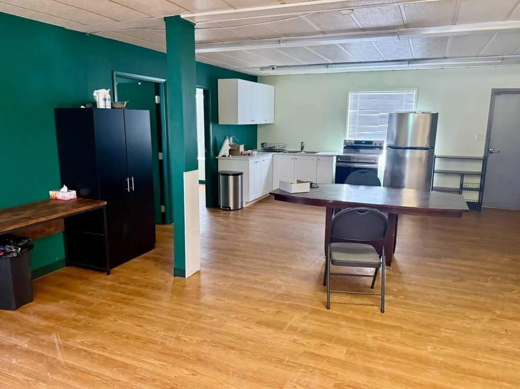 255048 Township Road 424 Rural Ponoka County AB T4J1R6