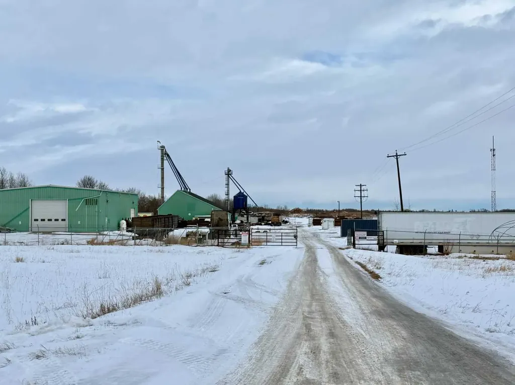 255048 Township Road 424 Rural Ponoka County AB T4J1R6