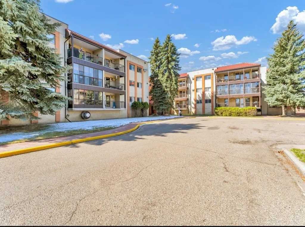 1480 Southveiw Drive SE Medicine Hat AB T1B 3Z3