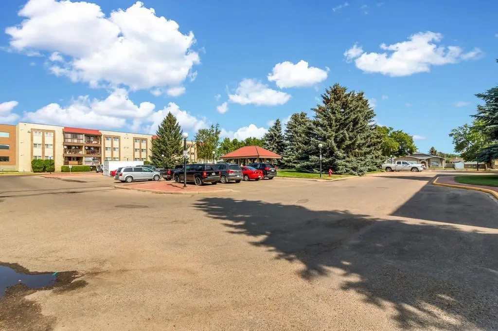 1480 Southveiw Drive SE Medicine Hat AB T1B 3Z3