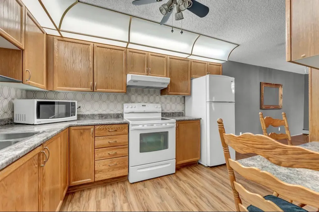 1480 Southveiw Drive SE Medicine Hat AB T1B 3Z3