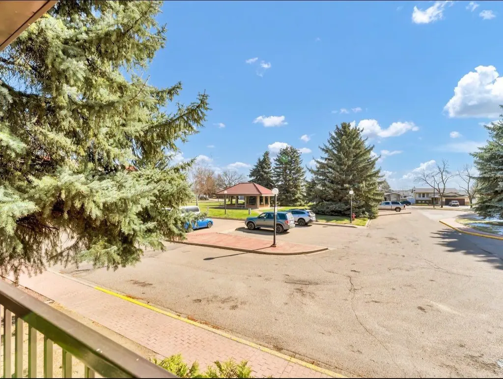 1480 Southveiw Drive SE Medicine Hat AB T1B 3Z3