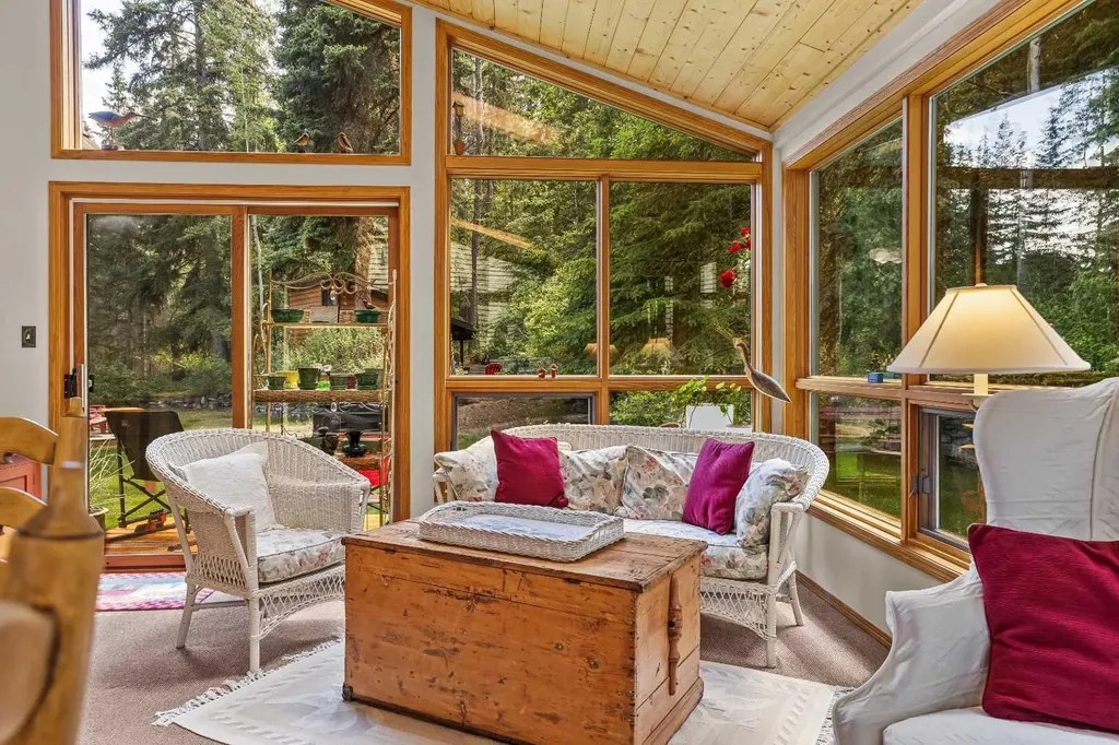 204 Grassi Place Canmore AB T1W2N3