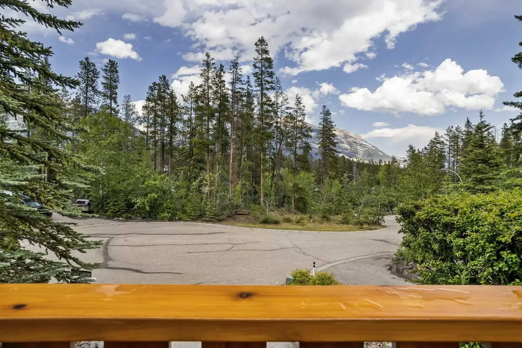 204 Grassi Place Canmore AB T1W2N3