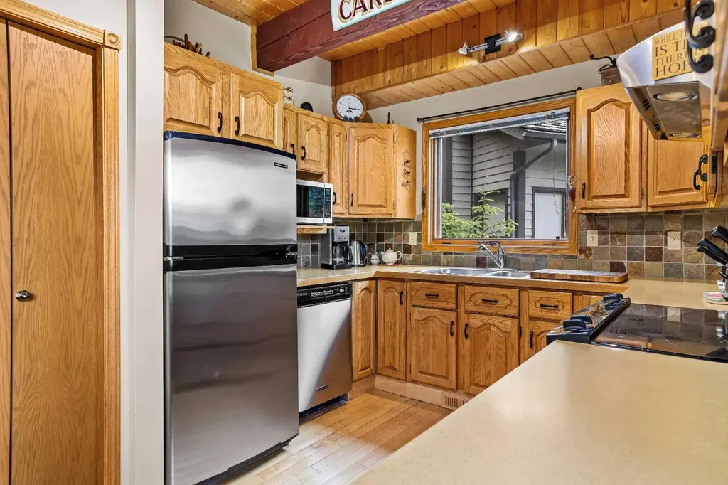 204 Grassi Place Canmore AB T1W2N3