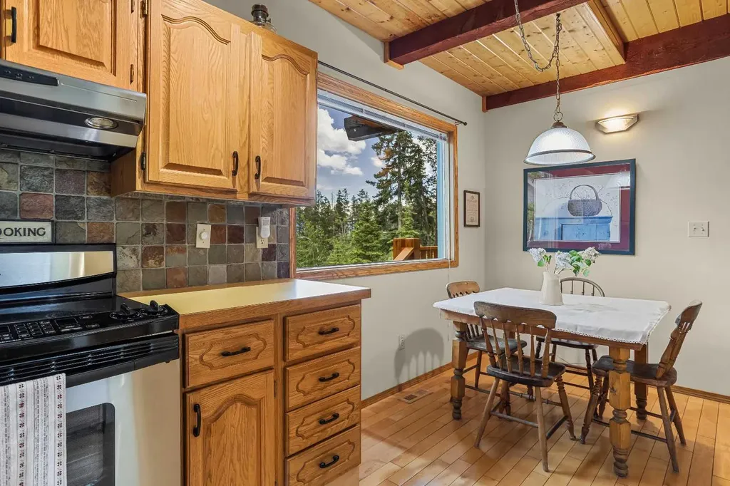 204 Grassi Place Canmore AB T1W2N3