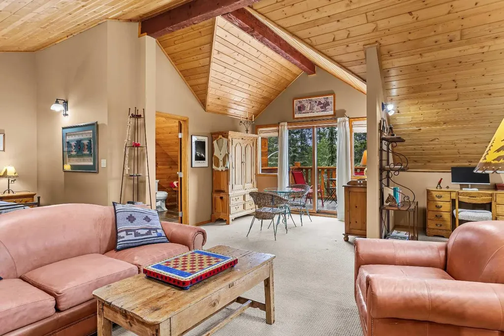 204 Grassi Place Canmore AB T1W2N3