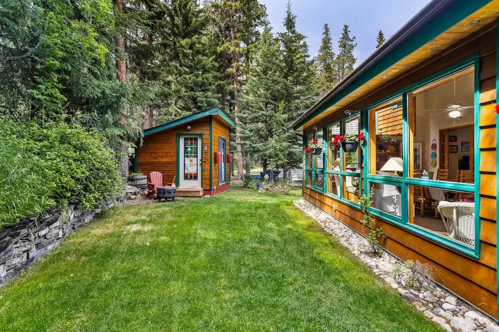 204 Grassi Place Canmore AB T1W2N3
