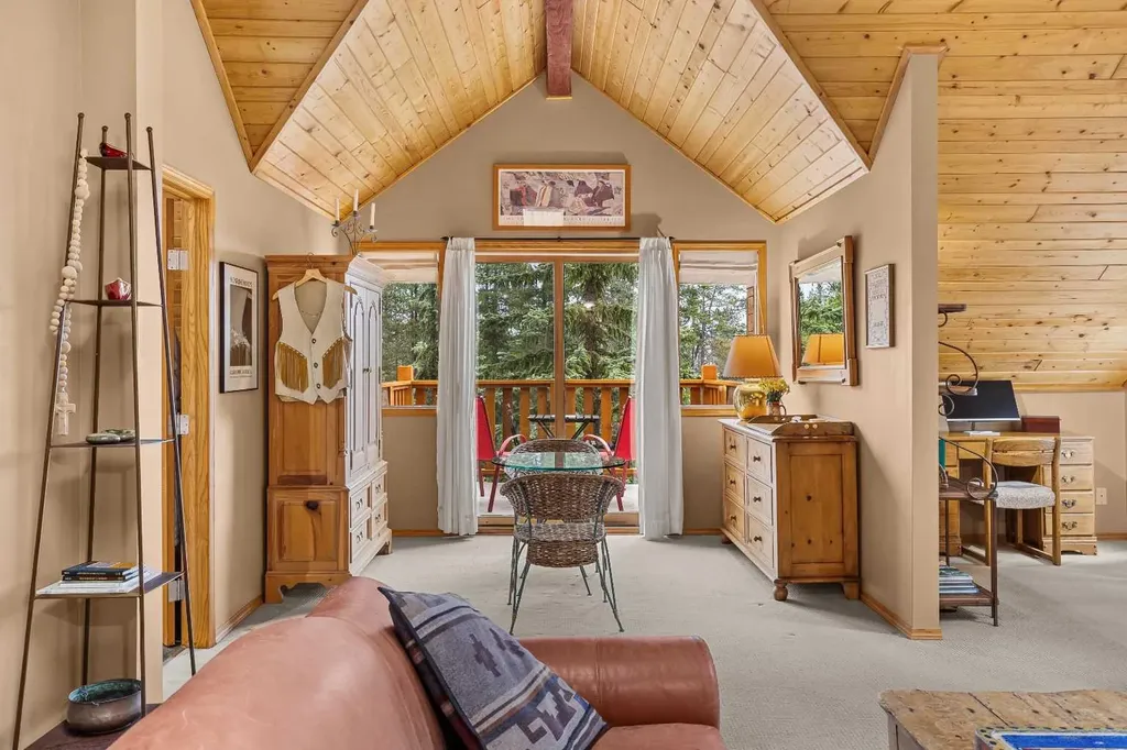 204 Grassi Place Canmore AB T1W2N3