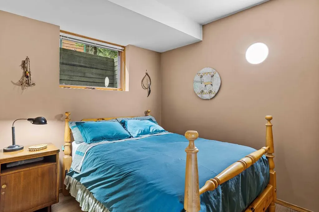 204 Grassi Place Canmore AB T1W2N3