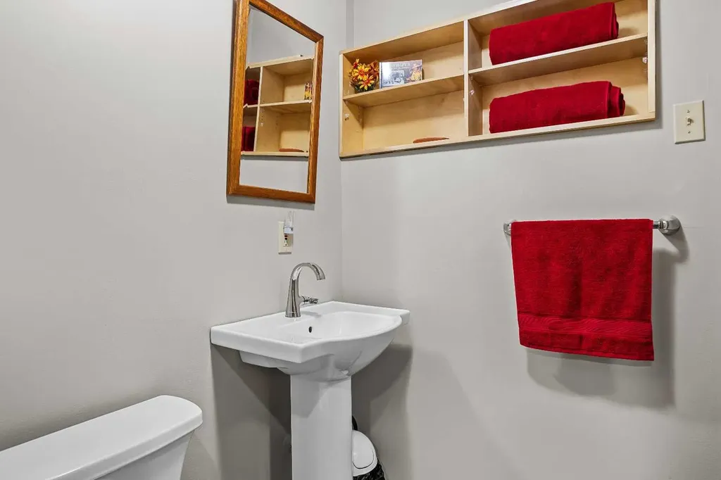 204 Grassi Place Canmore AB T1W2N3