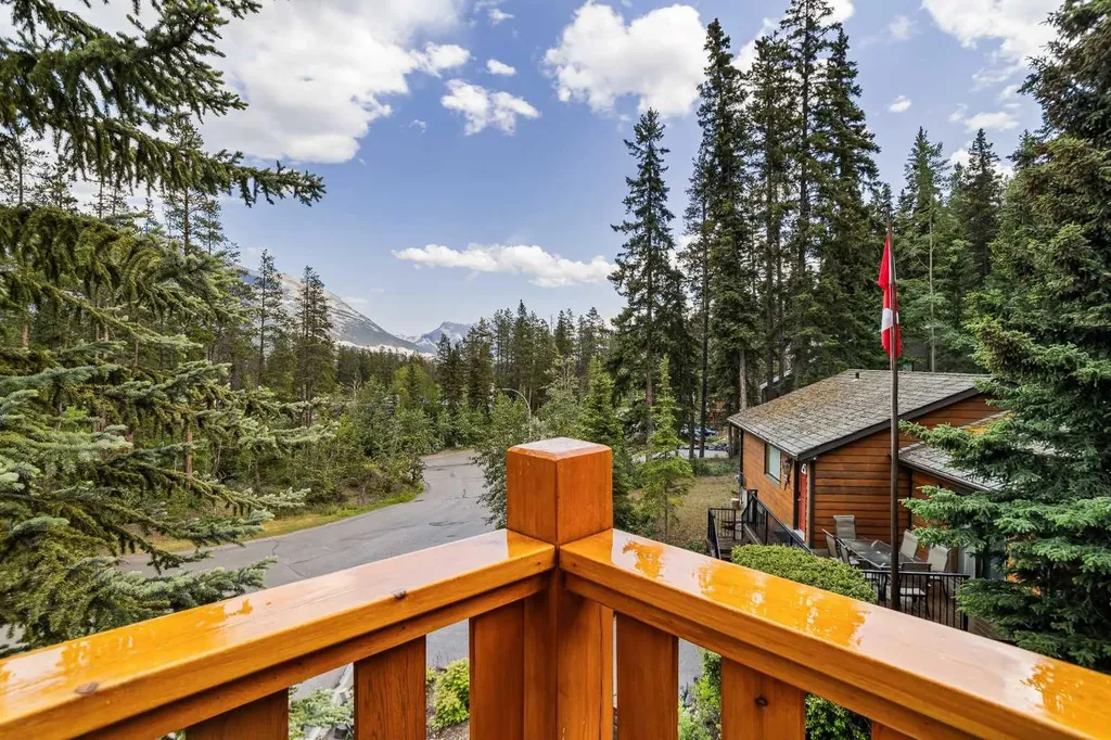 204 Grassi Place Canmore AB T1W2N3