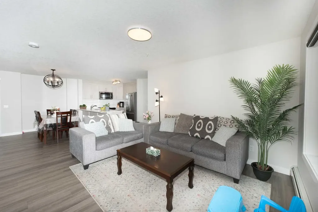 6118 80 Avenue NE Calgary AB T3J 0S6